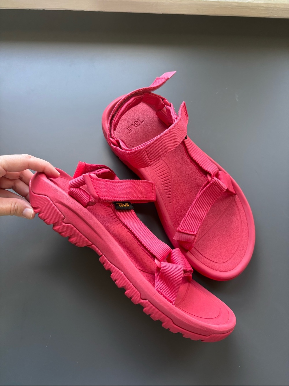 Teva Women’s Hurricane Sandals- 9